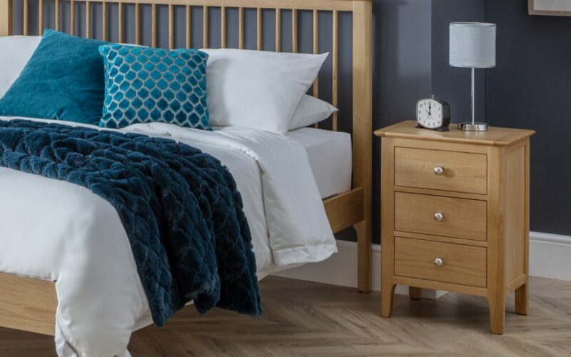Cotswold 3 Drawer Bedside - Image 6